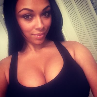 Bethany Benz actriz porno negra